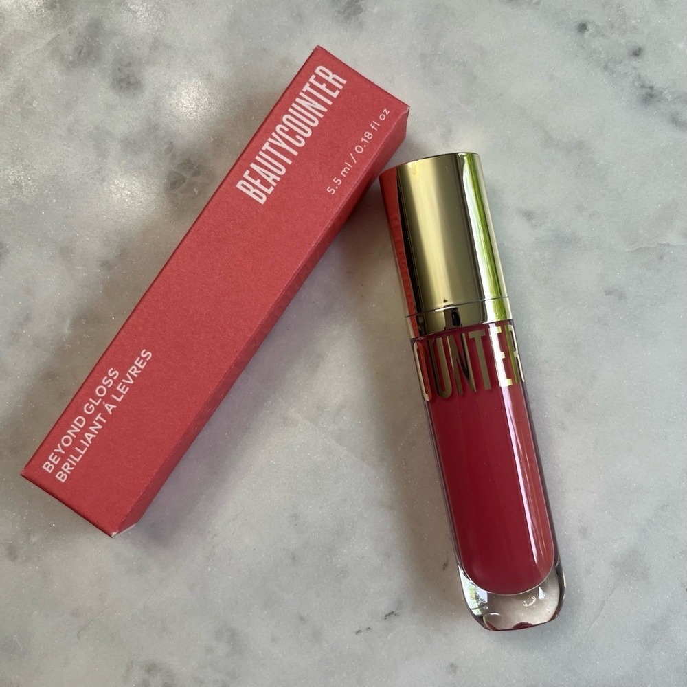New Beautycounter Beyond Lip Gloss‎ PEONY Full Size Makeup Skincare Lips Boxed